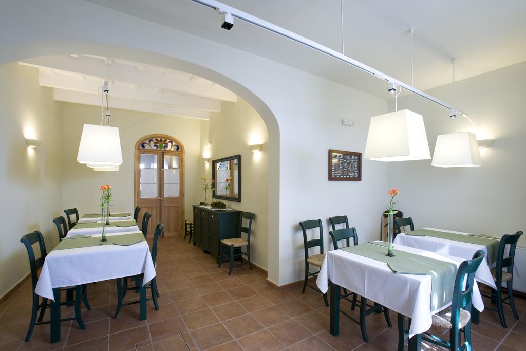 Hotel Es Mercadal Zewnętrze zdjęcie
