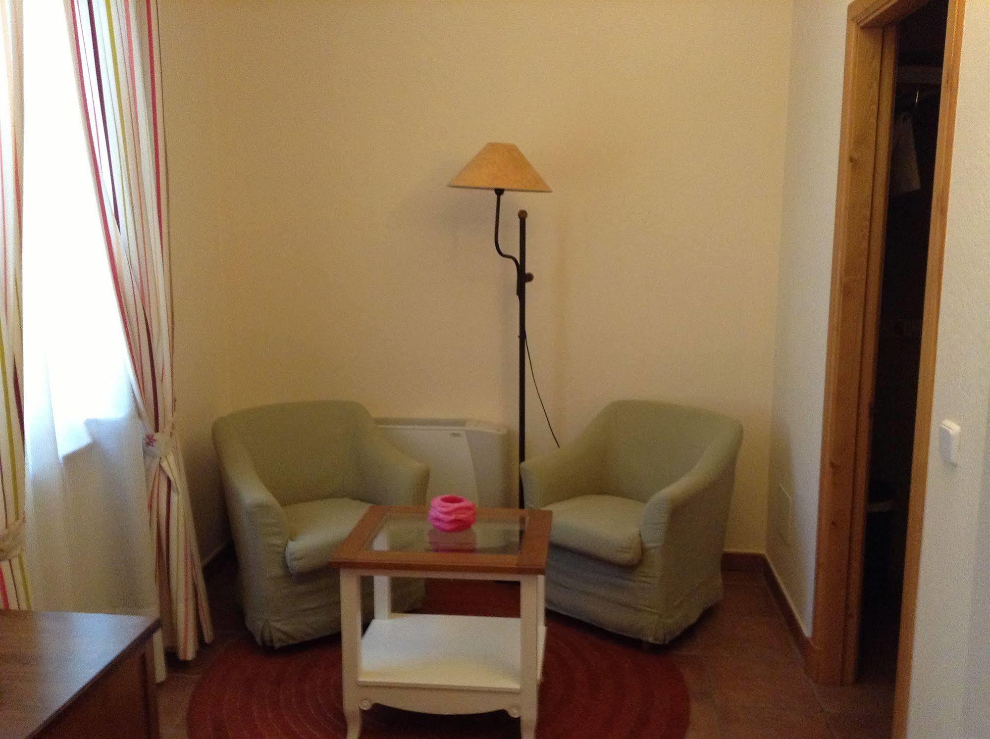 Hotel Es Mercadal Zewnętrze zdjęcie
